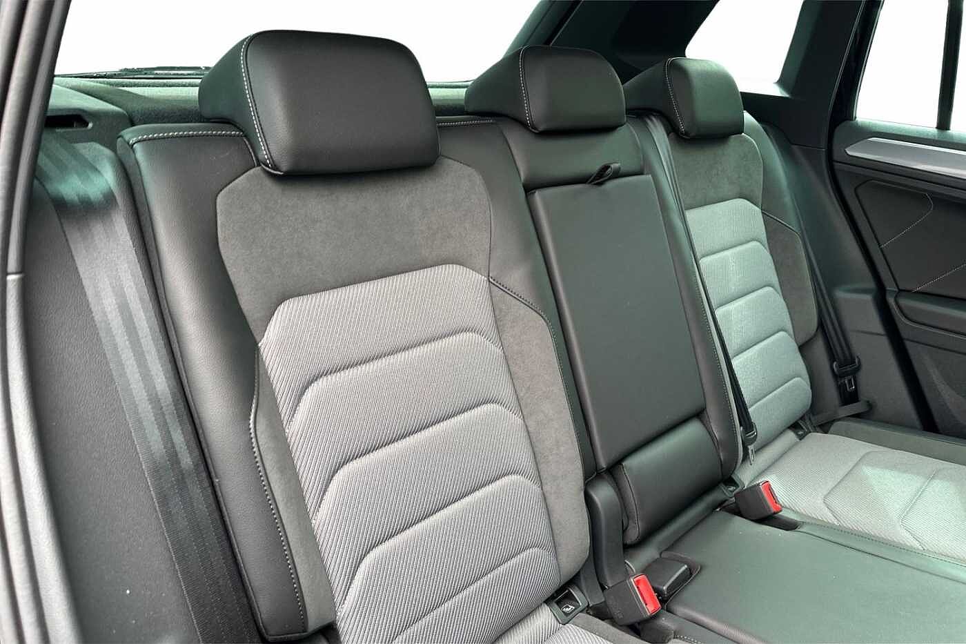 Volkswagen Tiguan Tiguan R-Line Tech 2.0 TDI 2WD 150PS 7-Speed DSG 5 Door