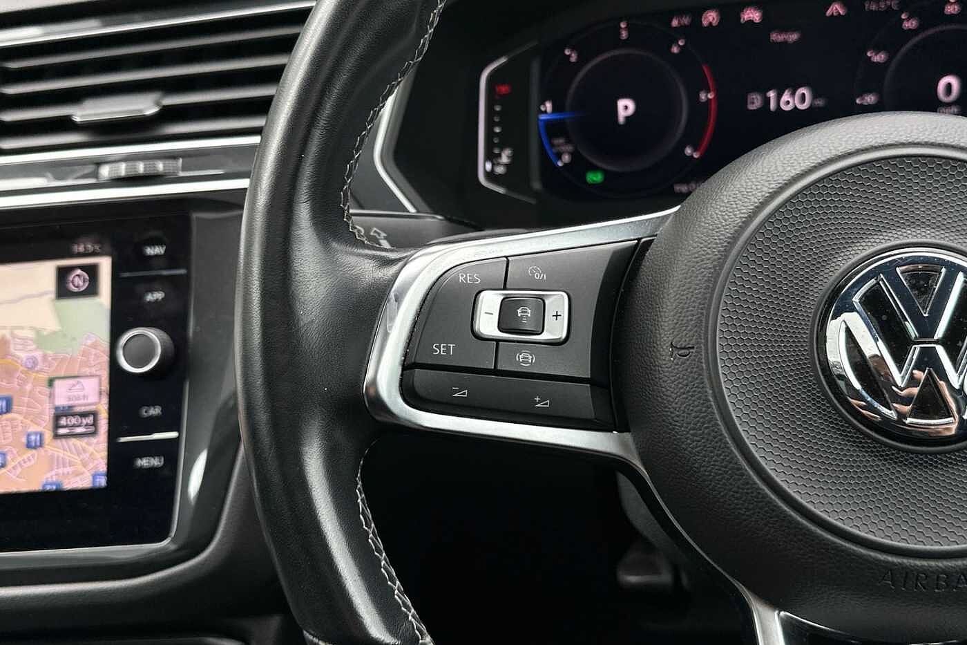 Volkswagen Tiguan Tiguan R-Line Tech 2.0 TDI 2WD 150PS 7-Speed DSG 5 Door