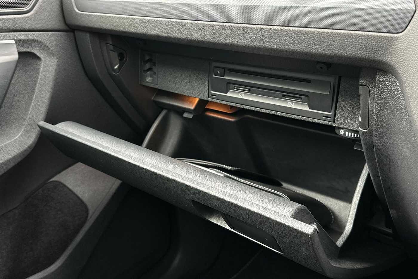 Volkswagen Tiguan Tiguan R-Line Tech 2.0 TDI 2WD 150PS 7-Speed DSG 5 Door