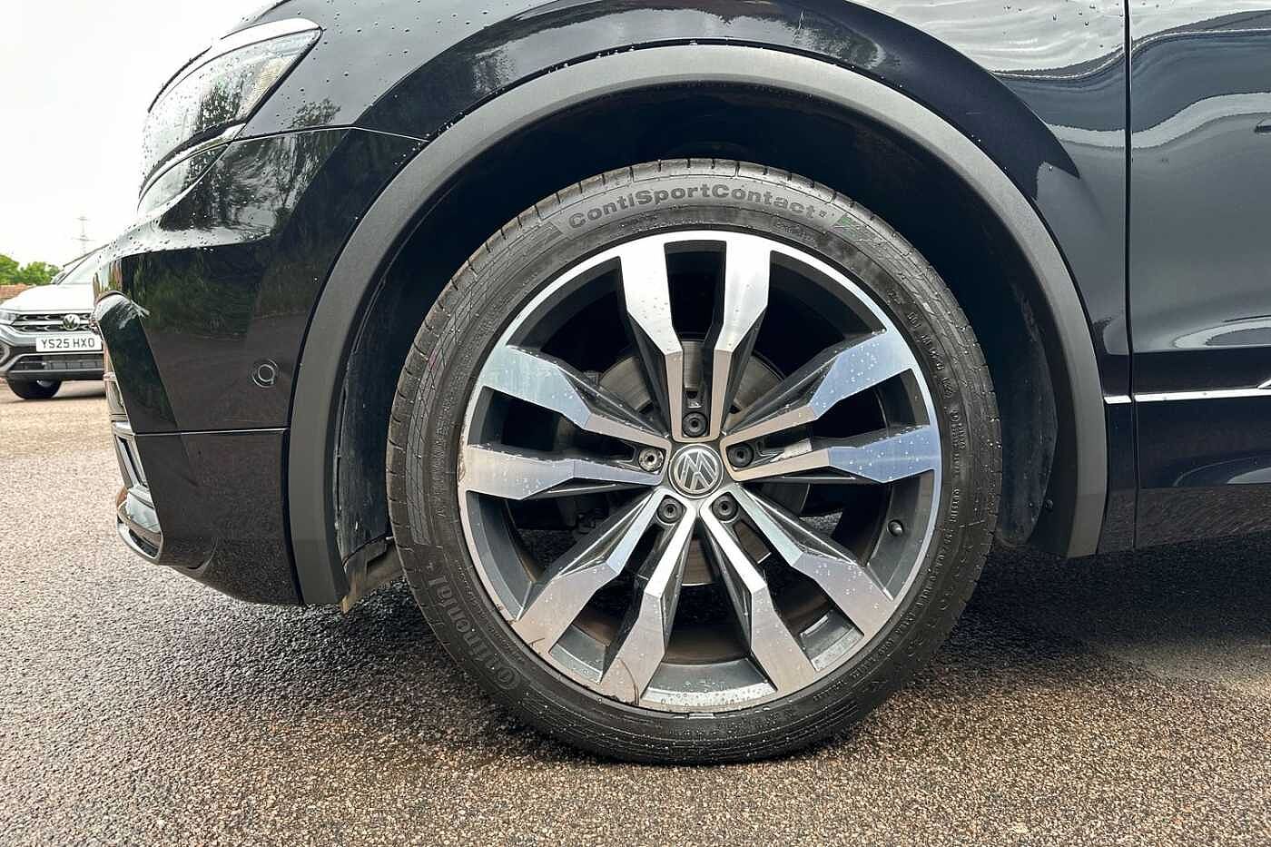 Volkswagen Tiguan Tiguan R-Line Tech 2.0 TDI 2WD 150PS 7-Speed DSG 5 Door