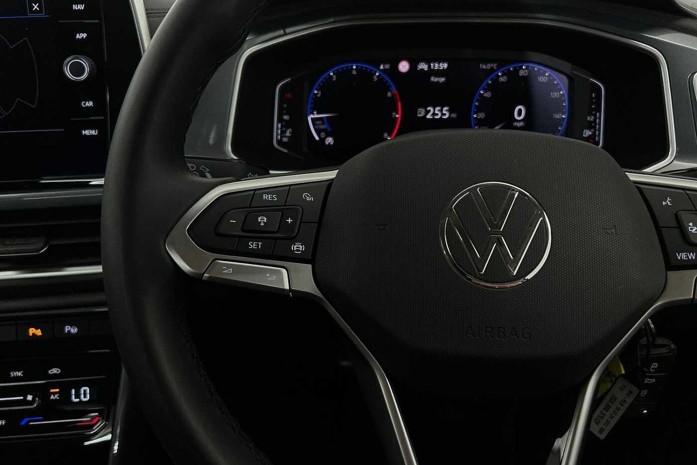 Volkswagen T-ROC 1.0 TSI (110ps) Style