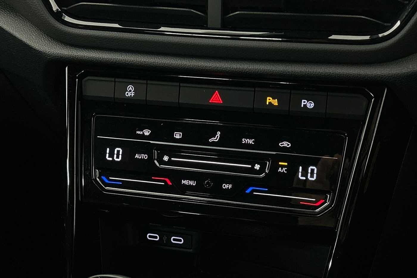 Volkswagen T-roc Hatchback 1.5 TSI Style 5dr