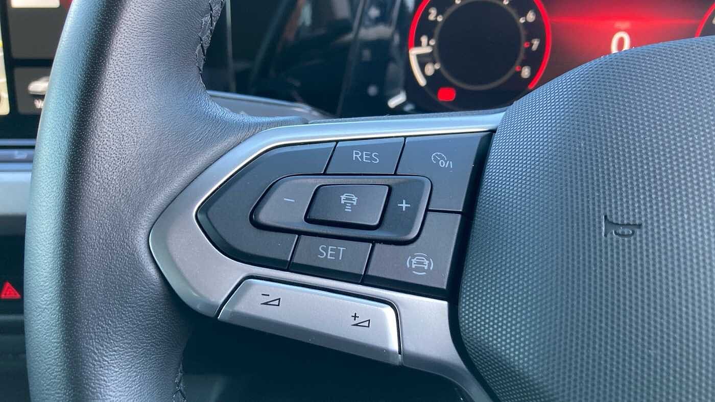 Volkswagen Golf 1.5 TSI Life 5dr Petrol Hatchback