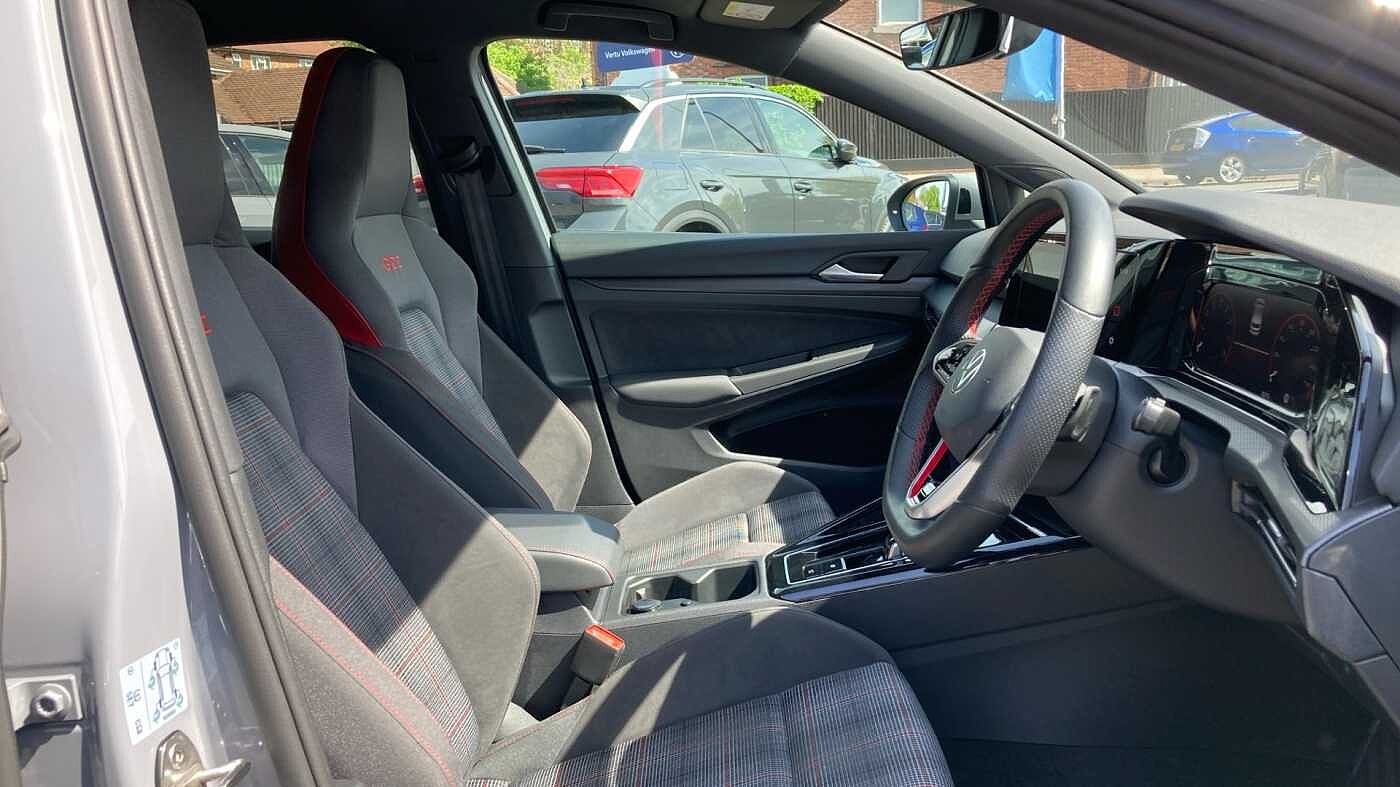 Volkswagen Golf 8 GTI 2.0 TSI 245PS 7-speed DSG 5 Door