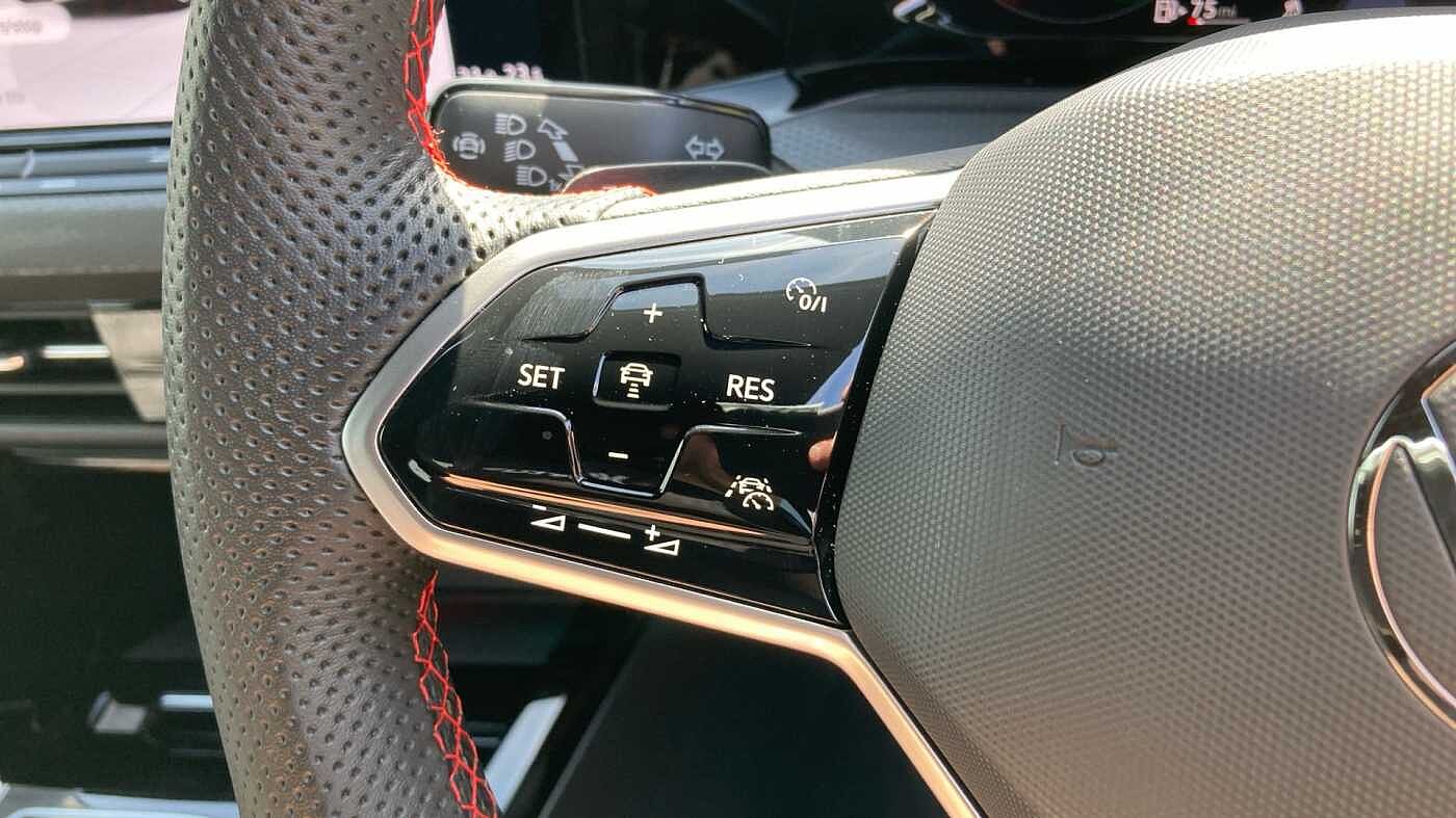 Volkswagen Golf 8 GTI 2.0 TSI 245PS 7-speed DSG 5 Door