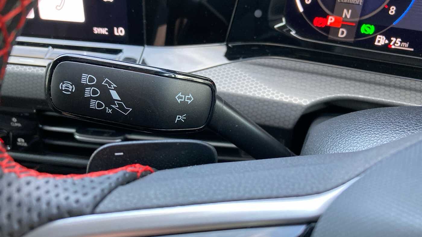 Volkswagen Golf 8 GTI 2.0 TSI 245PS 7-speed DSG 5 Door