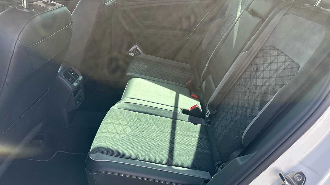 Volkswagen Tiguan 1.5 TSI (150ps) R-Line EVO DSG
