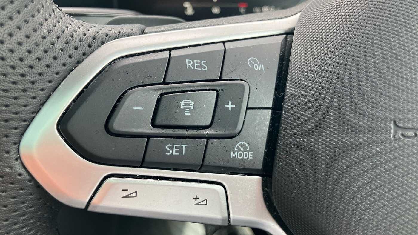 Volkswagen Touareg 3.0TDI (286ps) Black Edition 4Motion 5dr