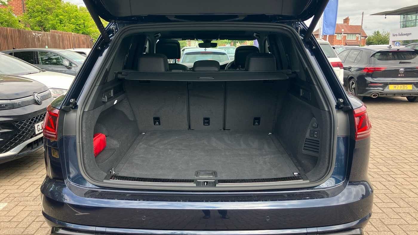 Volkswagen Touareg 3.0TDI (286ps) Black Edition 4Motion 5dr
