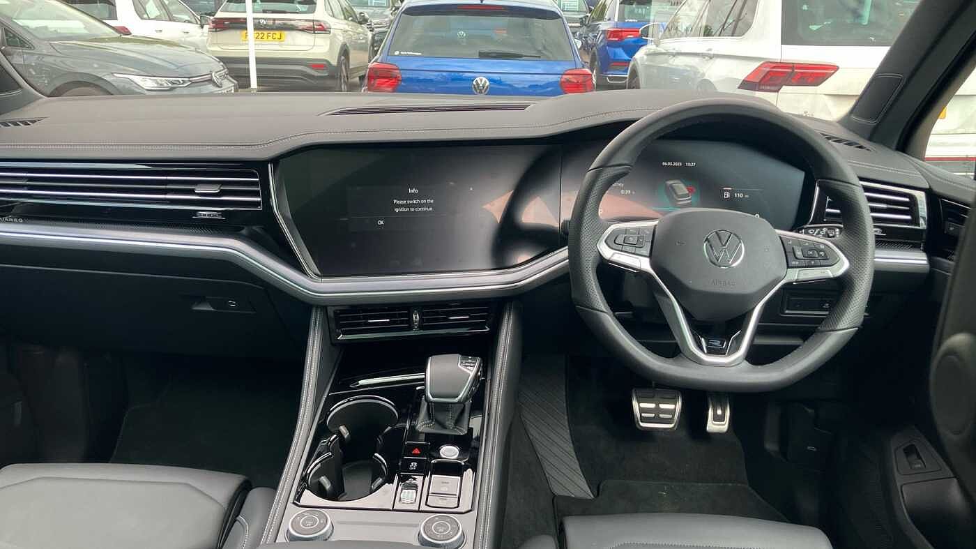 Volkswagen Touareg 3.0TDI (286ps) Black Edition 4Motion 5dr