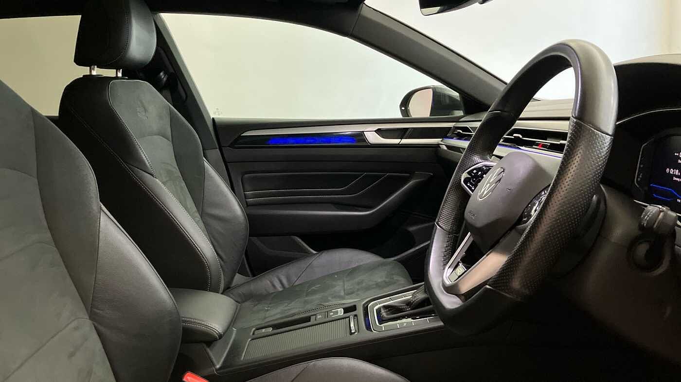Volkswagen Arteon Shooting Brake R-Line 2.0 TDI 150PS DSG