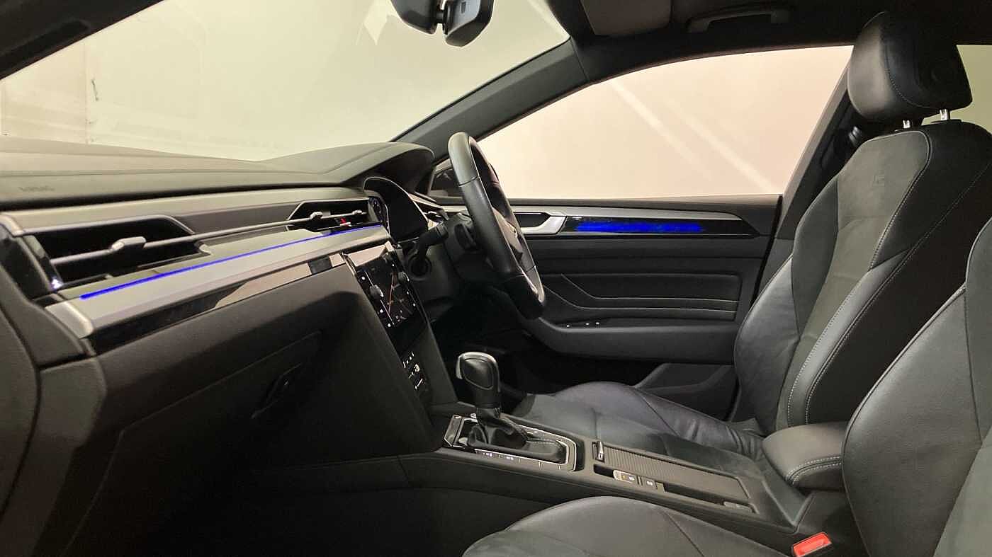 Volkswagen Arteon Shooting Brake R-Line 2.0 TDI 150PS DSG