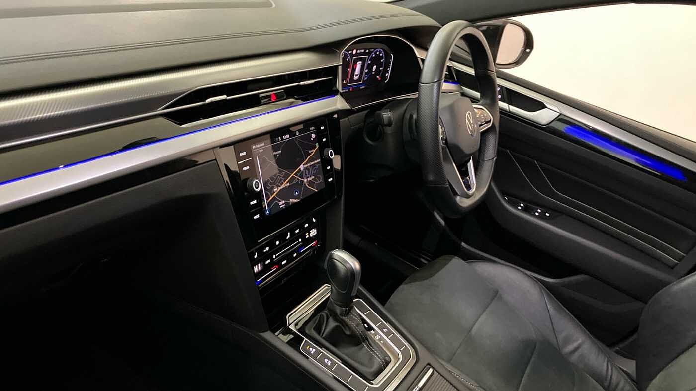 Volkswagen Arteon Shooting Brake R-Line 2.0 TDI 150PS DSG