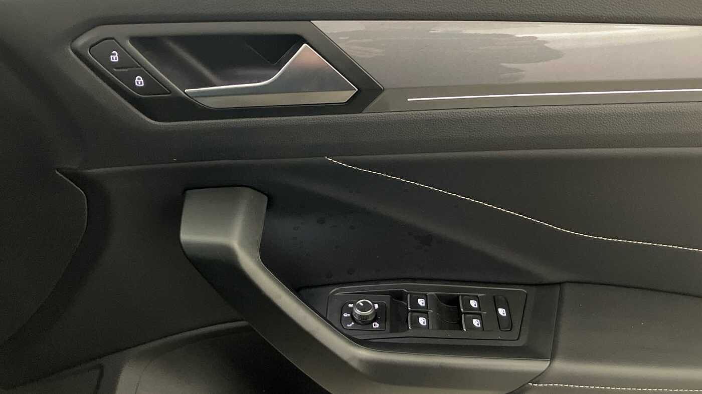 Volkswagen T-Roc 1.5 TSI Style 5dr Petrol Hatchback