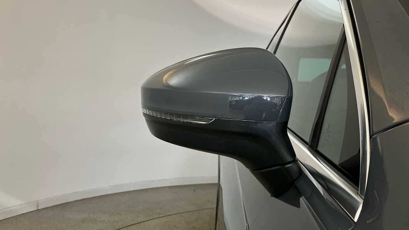 Volkswagen Tiguan 2.0 TDI (150PS) R-Line SCR DSG