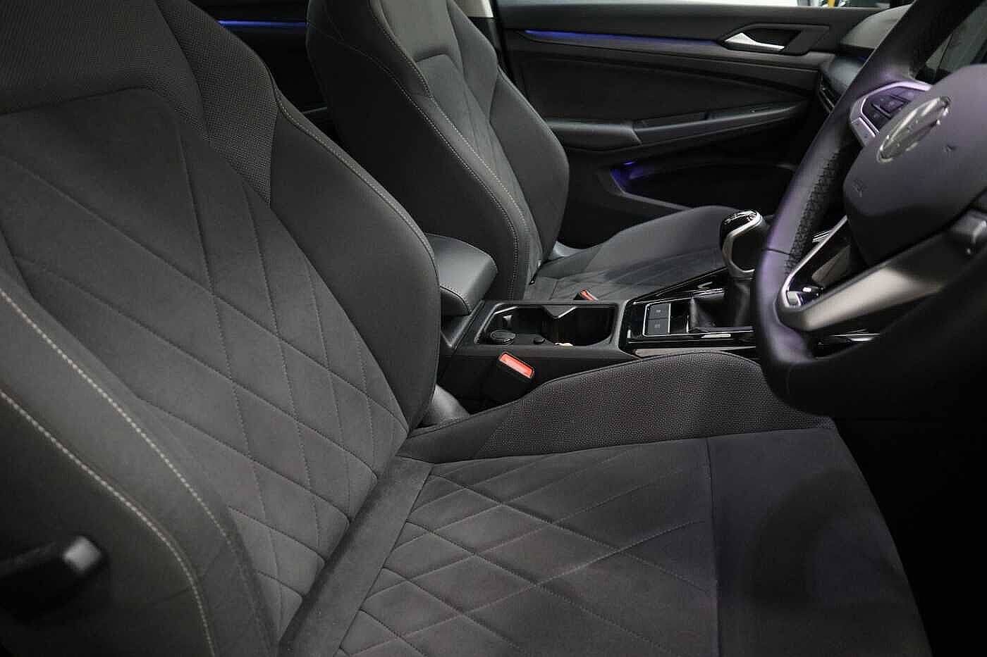 Volkswagen Golf MK8 Hatchback 5-Dr 1.5 TSI (130ps) Style EVO