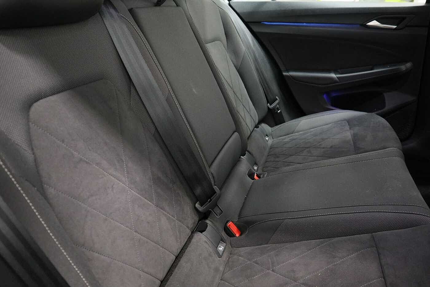 Volkswagen Golf MK8 Hatchback 5-Dr 1.5 TSI (130ps) Style EVO