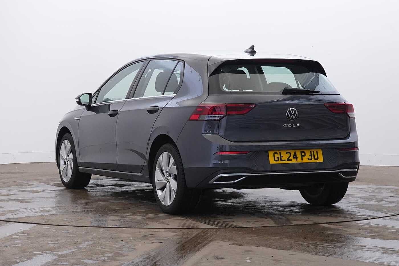 Volkswagen Golf MK8 Hatchback 5-Dr 1.5 TSI (130ps) Style EVO