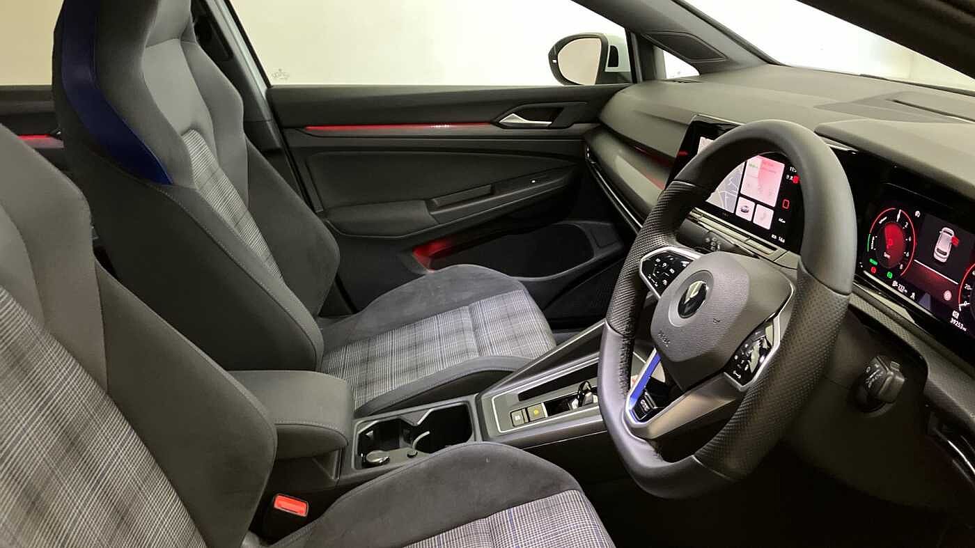 Volkswagen Golf 8 GTE 1.4 TSI 245PS 6-speed DSG 5 Door