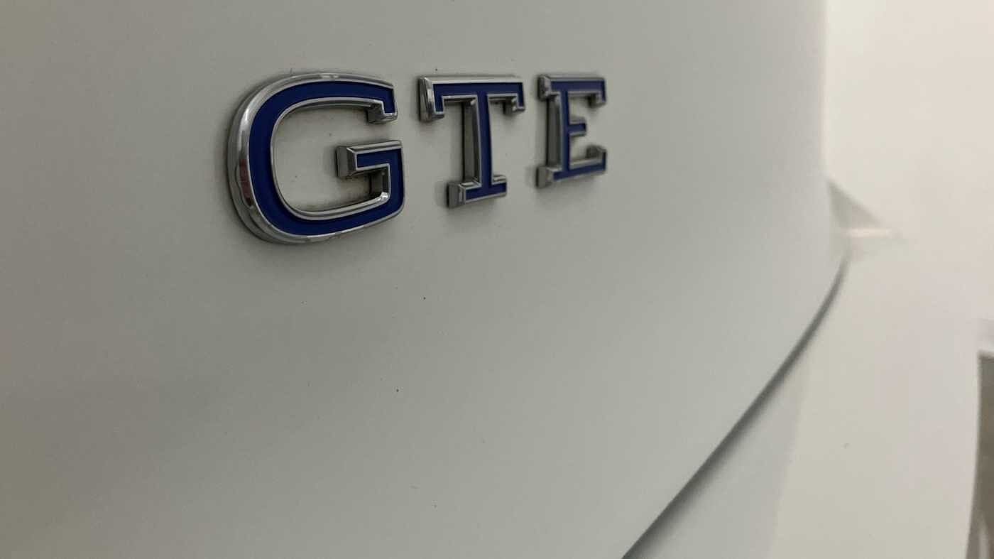 Volkswagen Golf 8 GTE 1.4 TSI 245PS 6-speed DSG 5 Door