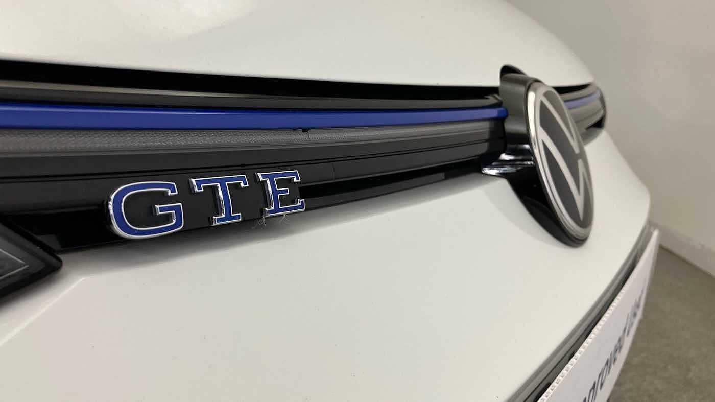 Volkswagen Golf 8 GTE 1.4 TSI 245PS 6-speed DSG 5 Door