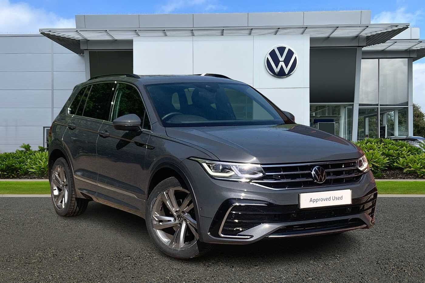 Volkswagen Tiguan R-Line 2.0 TDI 150PS DSG + PANORAMIC SUNROOF