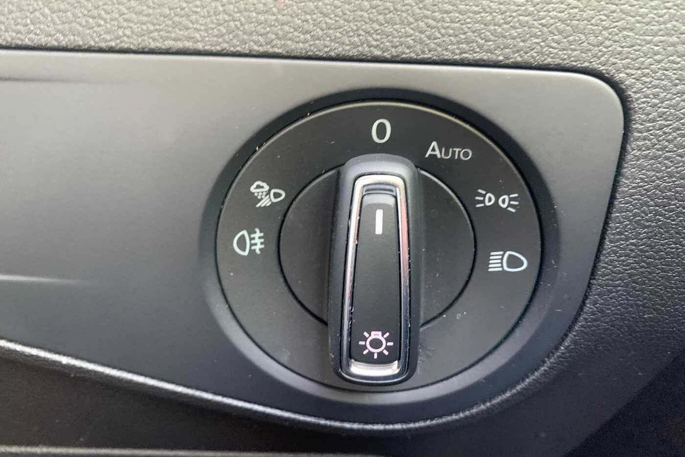 Volkswagen Tiguan R-Line 2.0 TDI 150PS DSG + PANORAMIC SUNROOF