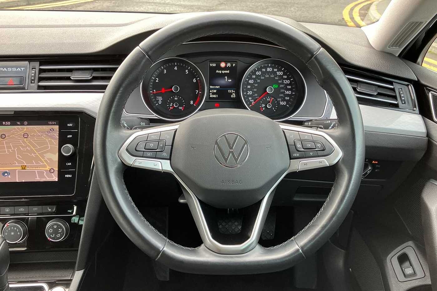 Volkswagen Passat SEL 1.5 TSI 150PS 7-speed DSG 5 Door