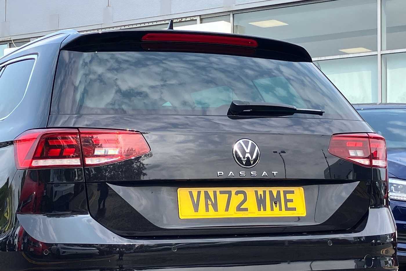 Volkswagen Passat SEL 1.5 TSI 150PS 7-speed DSG 5 Door