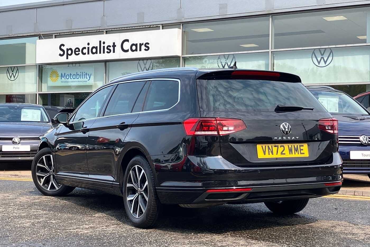 Volkswagen Passat SEL 1.5 TSI 150PS 7-speed DSG 5 Door