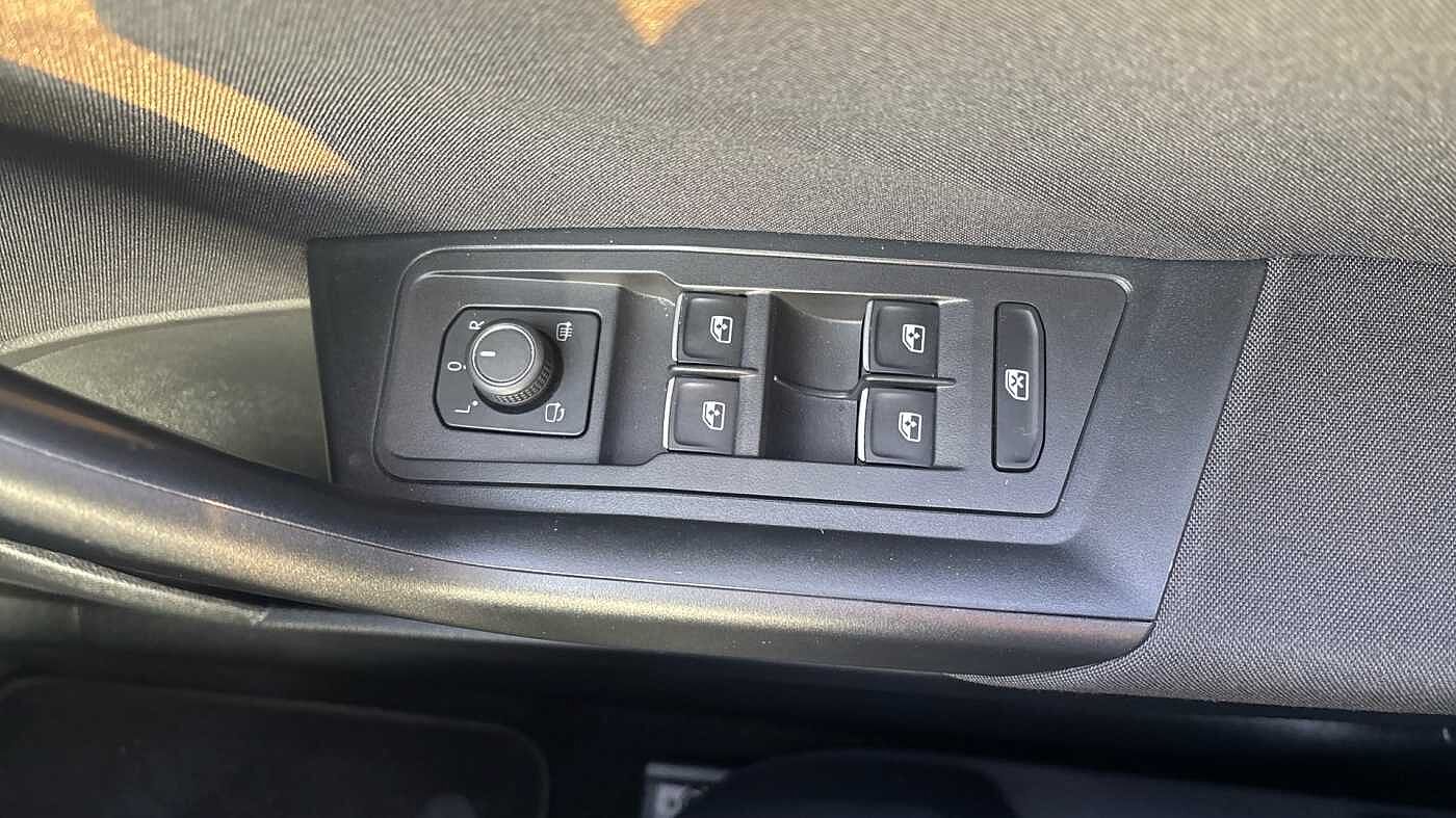 Volkswagen T-Roc 1.5 TSI EVO Active 5dr Petrol Hatchback