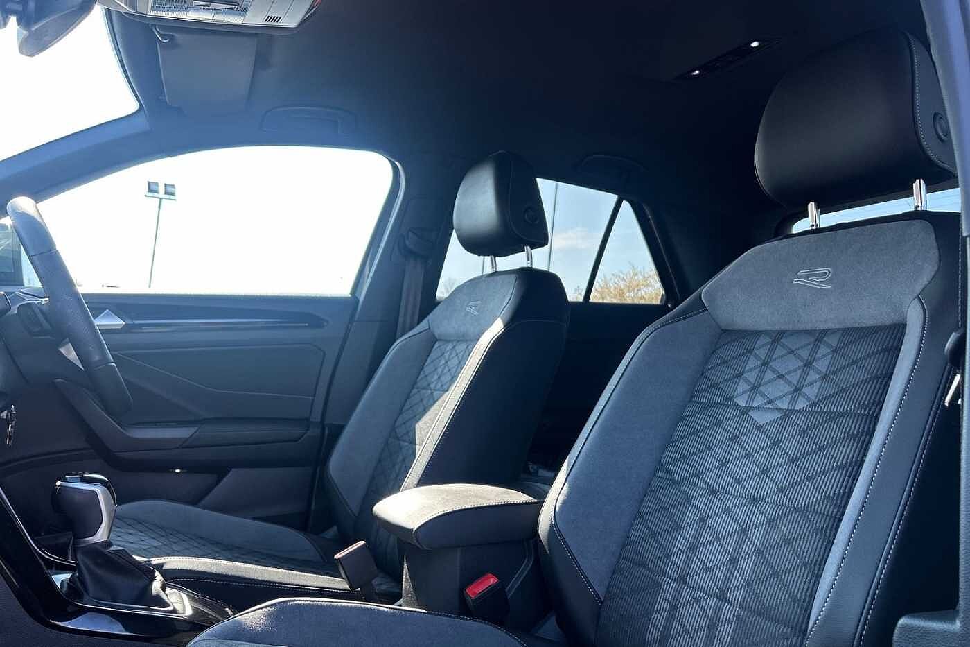 Volkswagen T-ROC 1.5 TSI (150ps) R-Line DSG