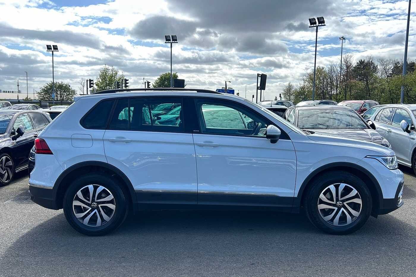 Volkswagen Tiguan 1.5 TSI (130ps) Active EVO 5 door