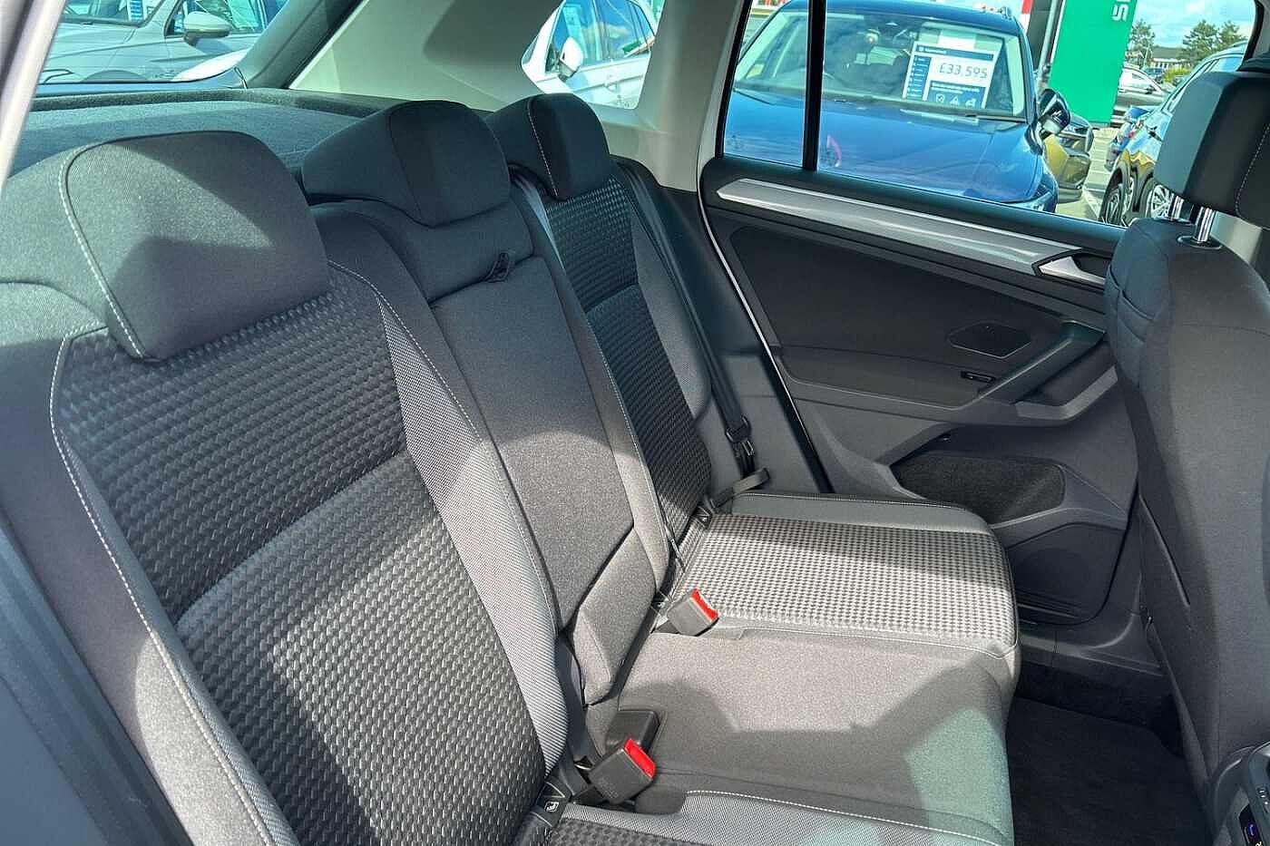 Volkswagen Tiguan 1.5 TSI (130ps) Active EVO 5 door