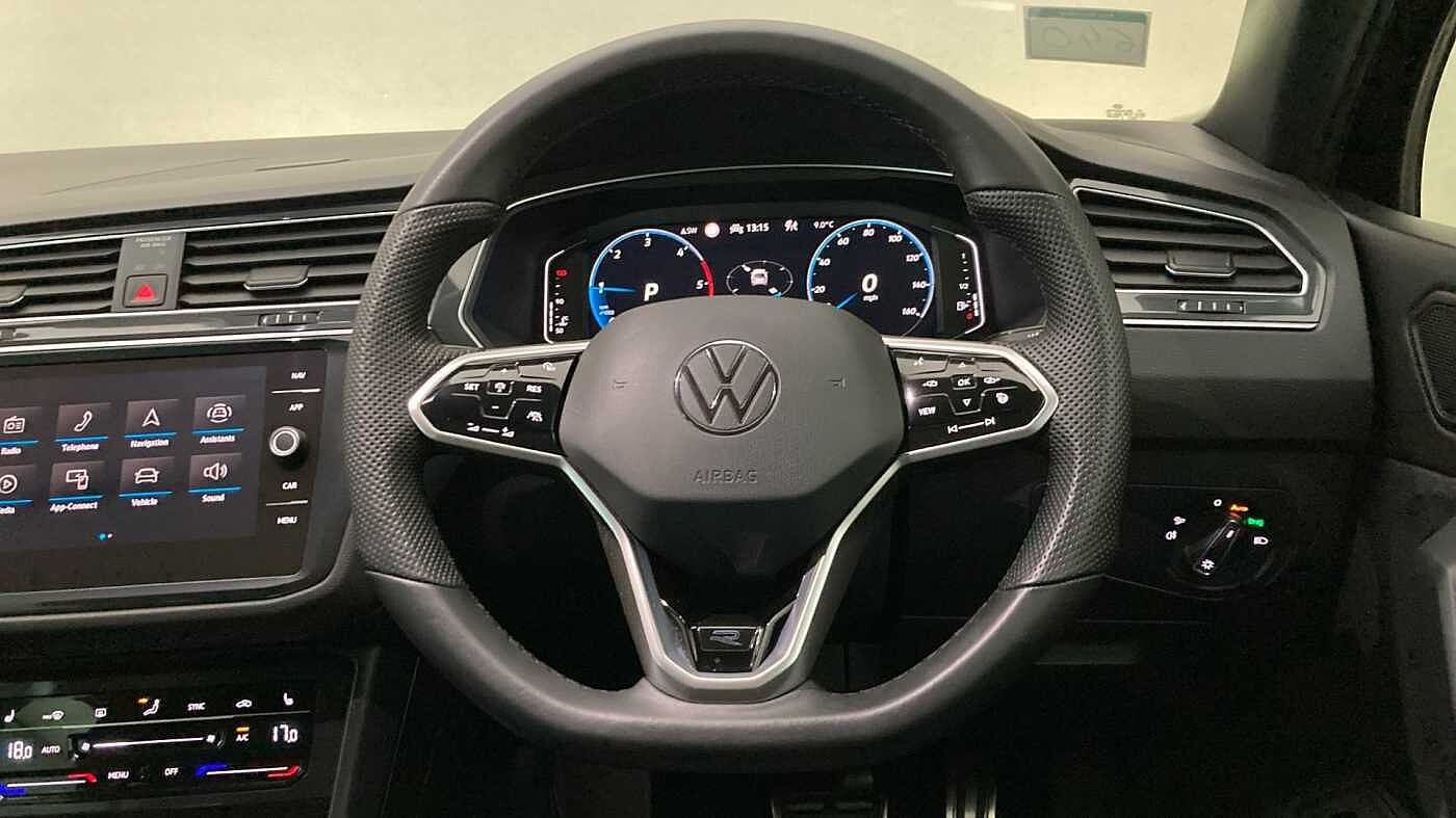 Volkswagen Tiguan 2.0 TDI (150PS) R-Line SCR 4Motion DSG