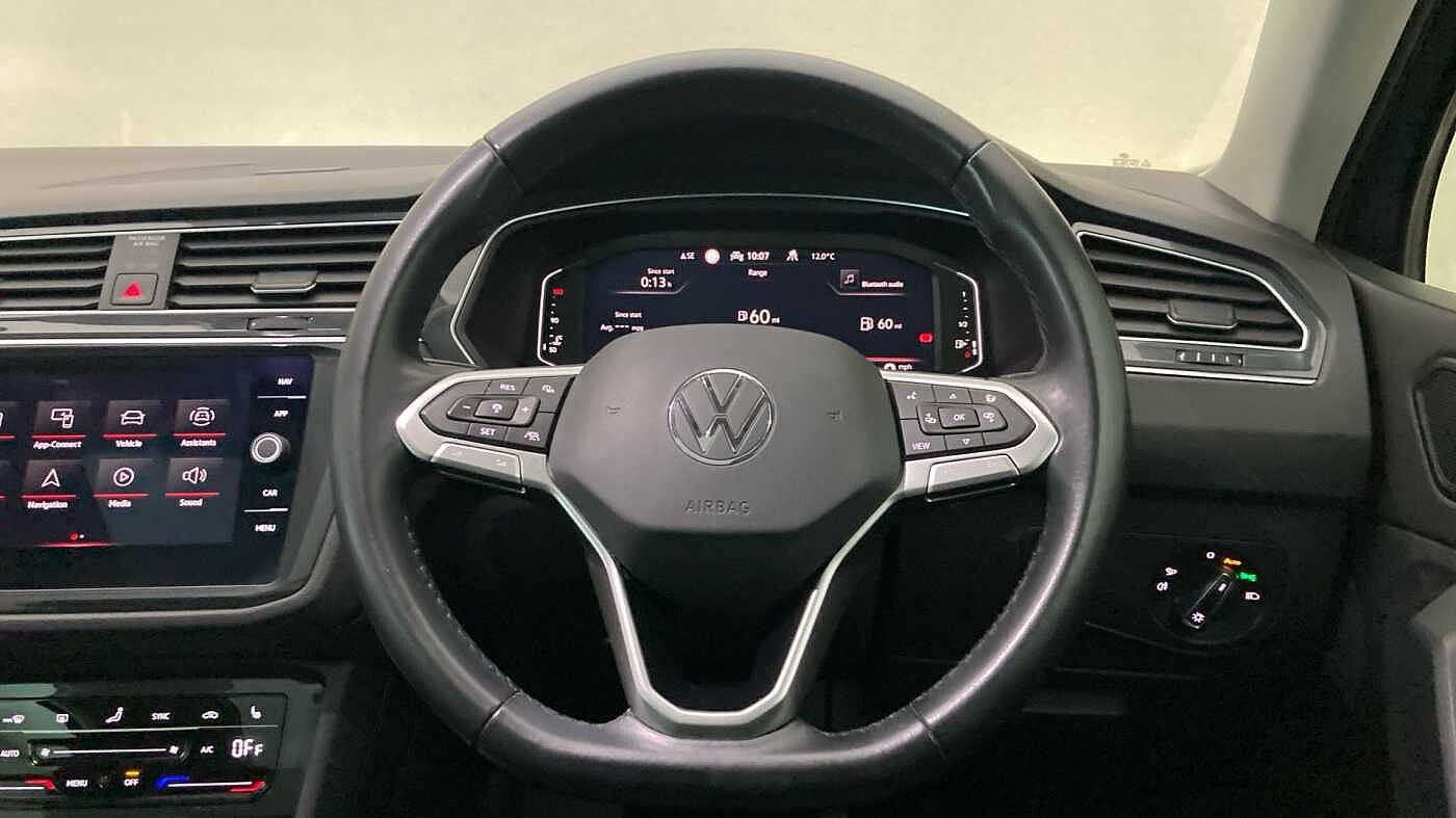 Volkswagen Tiguan Mk2 Facelift 2.0 TDI 150PS Elegance SCR DSG