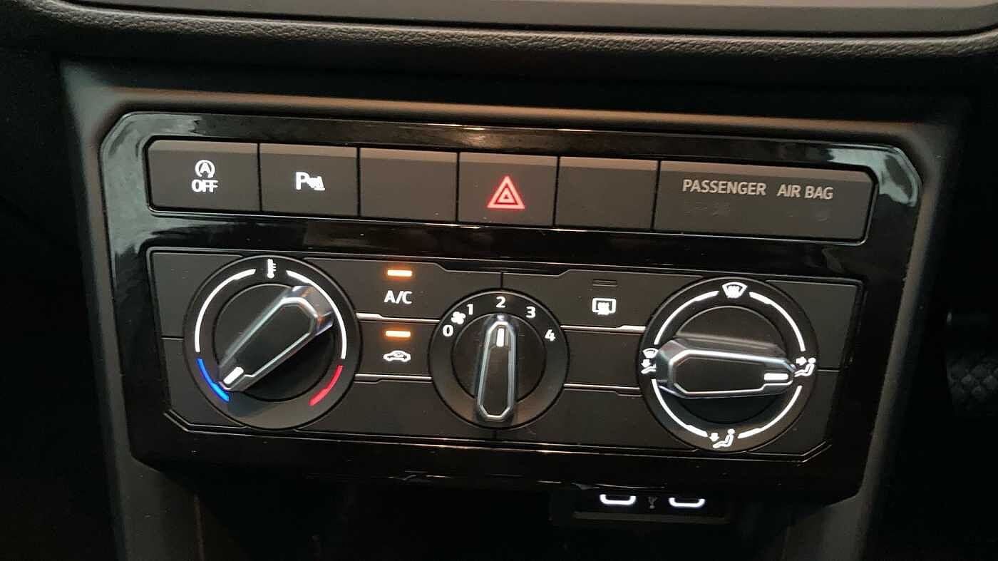 Volkswagen T-Cross 1.0 TSI (110ps) SE Hatchback