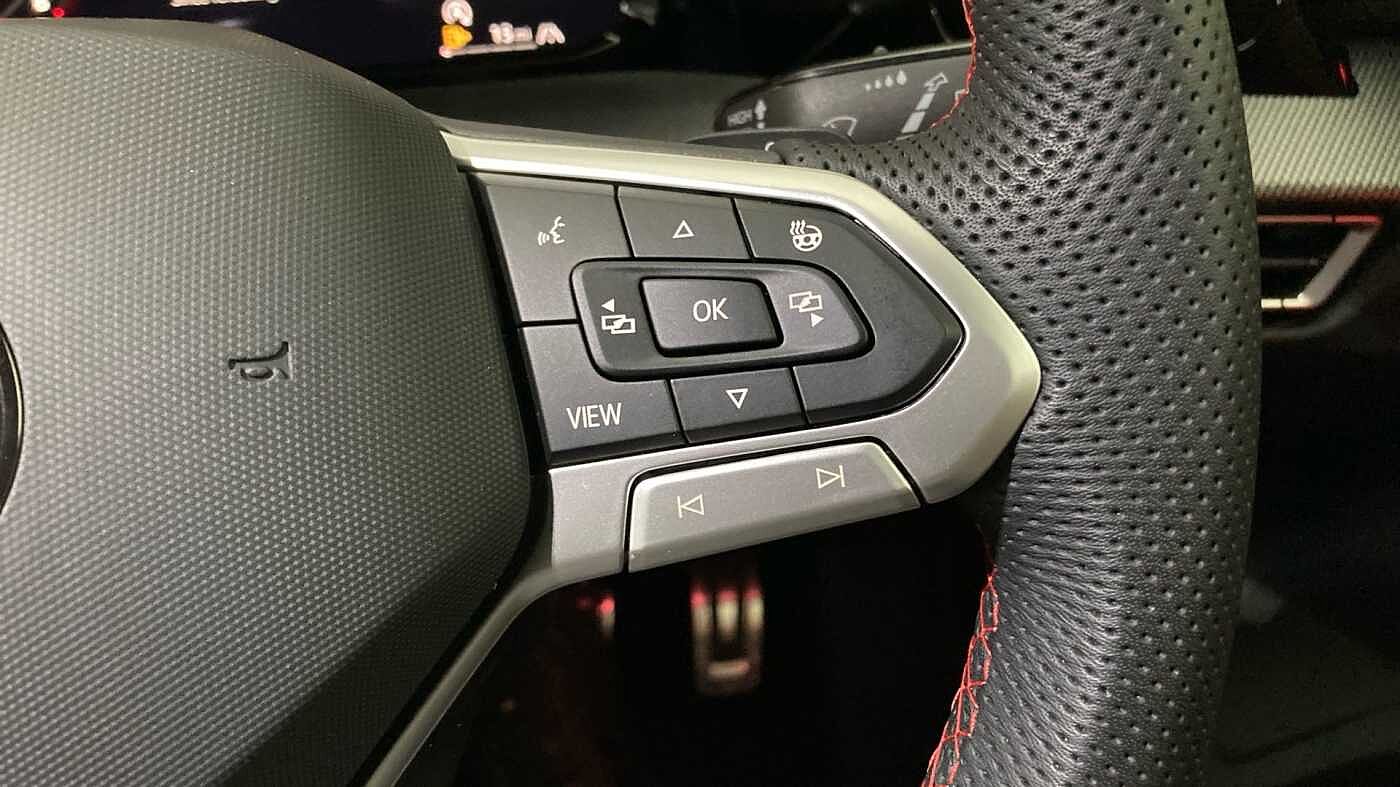 Volkswagen Golf GTI MK8 Facelift 2024 2.0 TSI (265ps) DSG