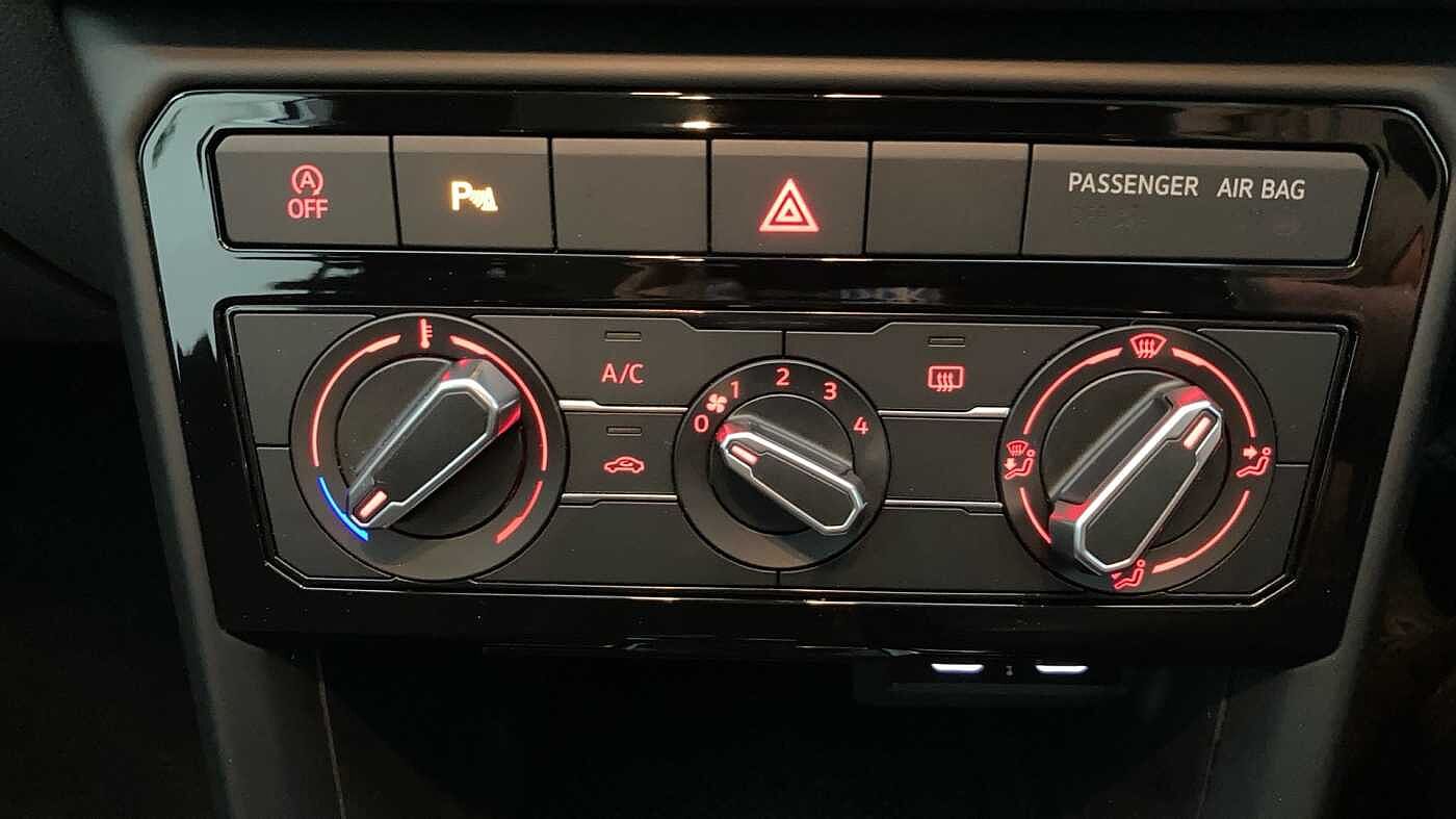 Volkswagen T-Cross 1.0 TSI (110ps) SE Hatchback