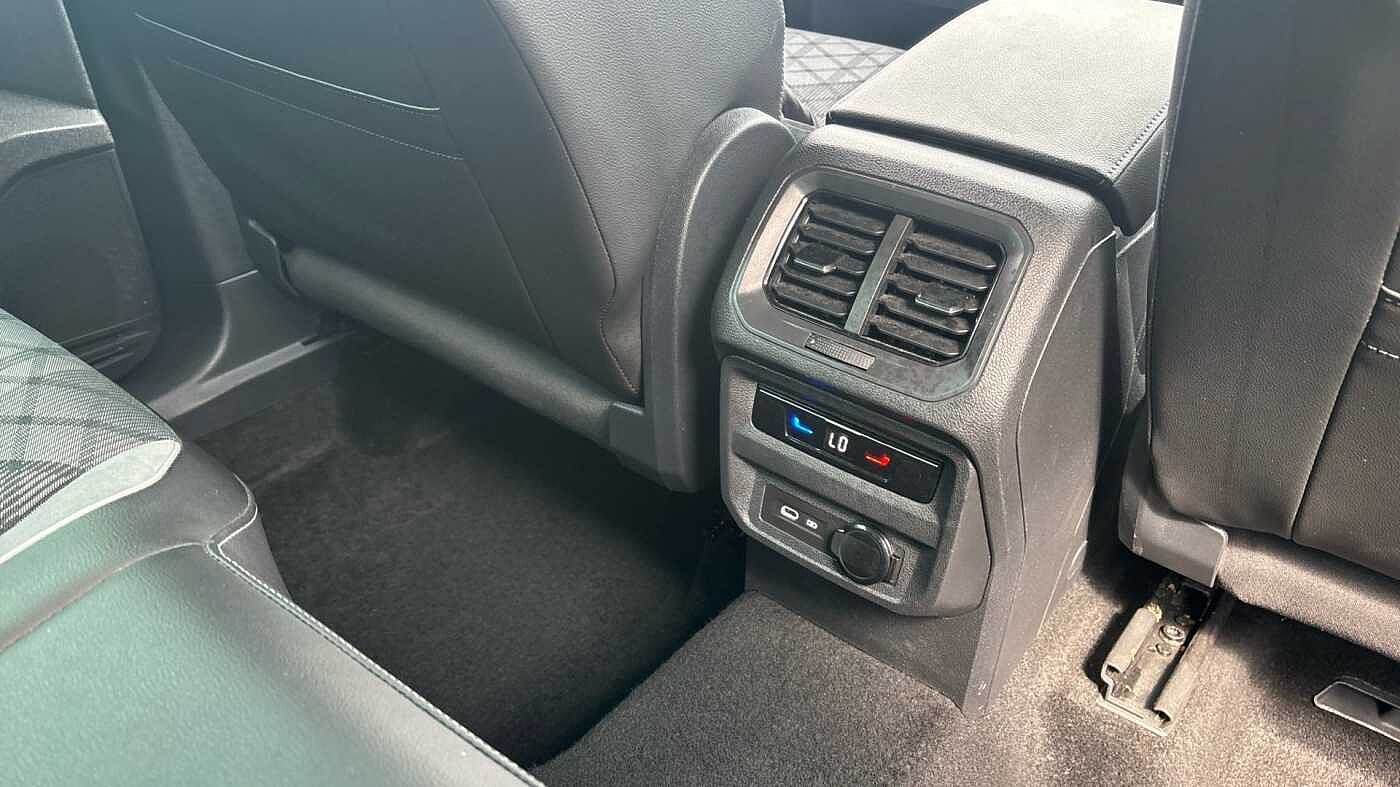 Volkswagen Tiguan 1.5 TSI (150ps) R-Line EVO DSG