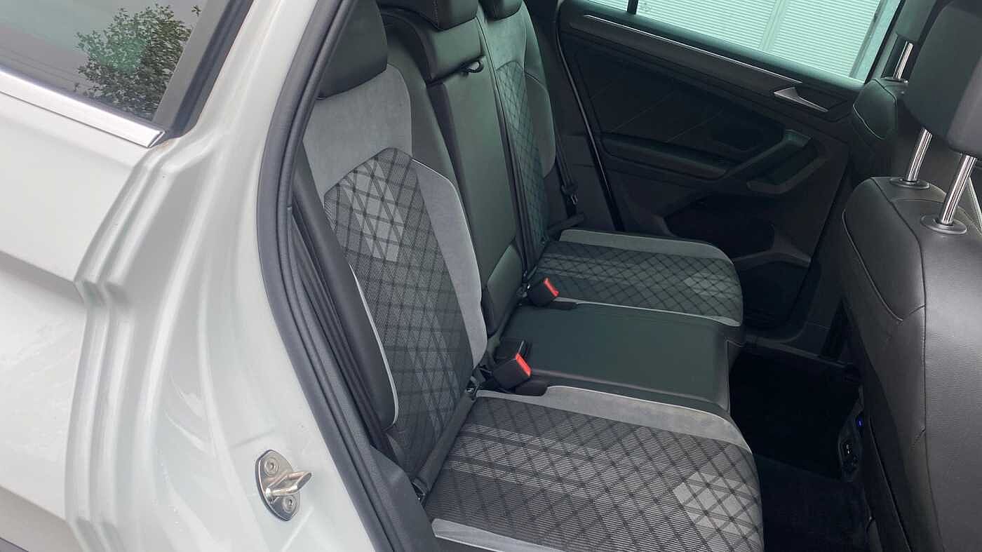 Volkswagen Tiguan 1.5 TSI (150ps) R-Line EVO DSG