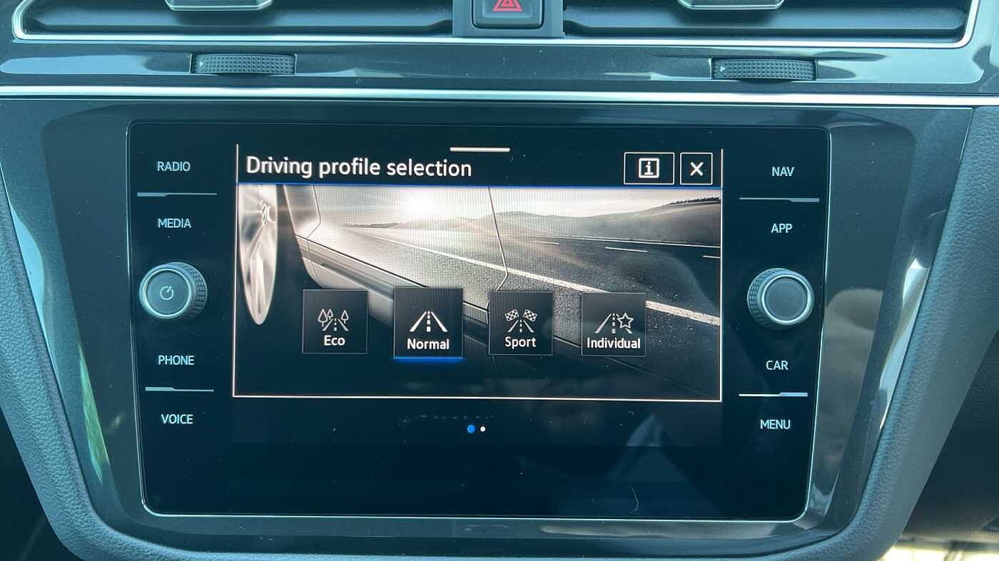 Volkswagen Tiguan 2.0 TDI (150PS) R-Line SCR 4Motion DSG