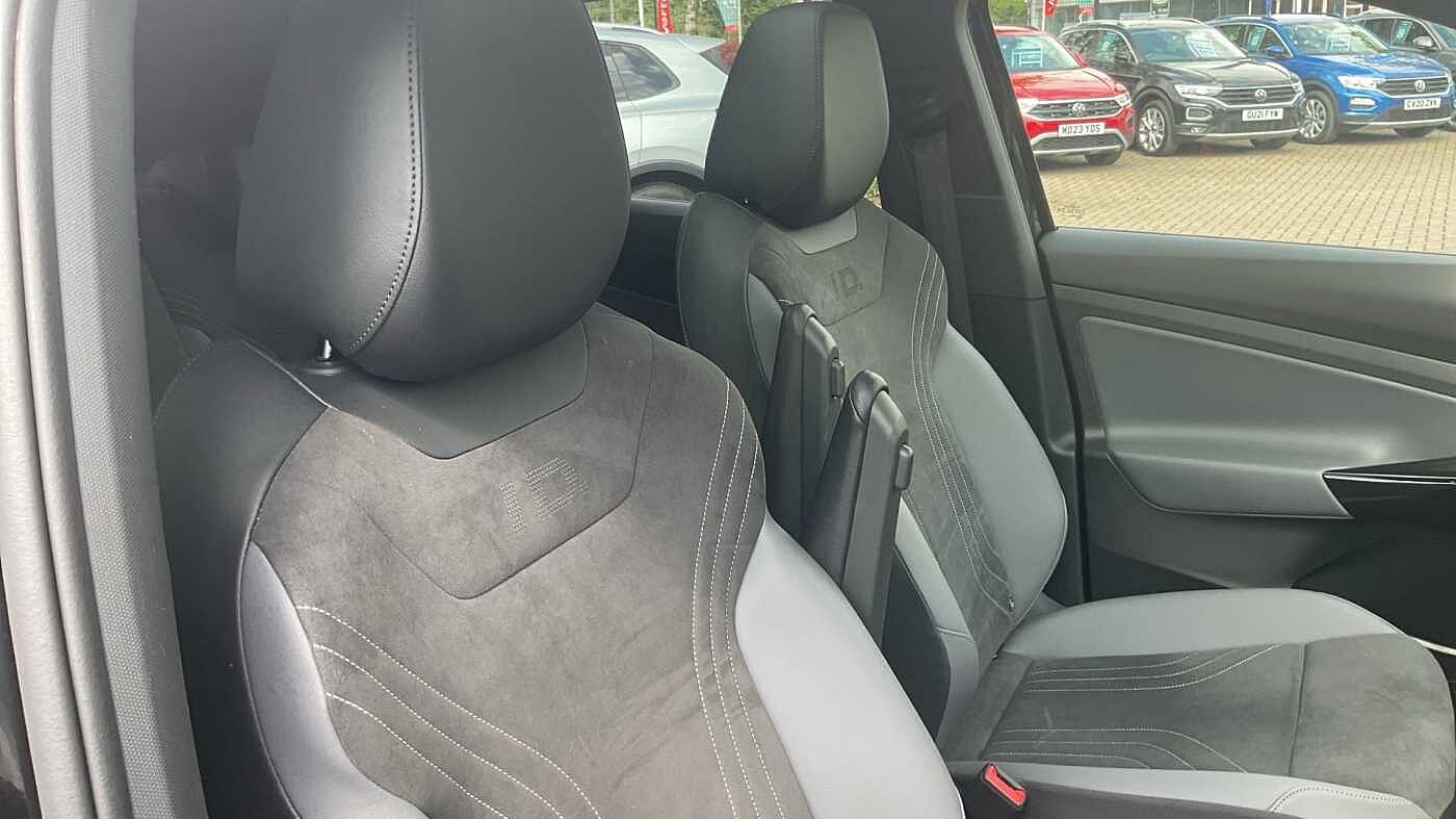 Volkswagen ID.4 210kW Style Pro 77kWh 5dr Auto Electric Estate