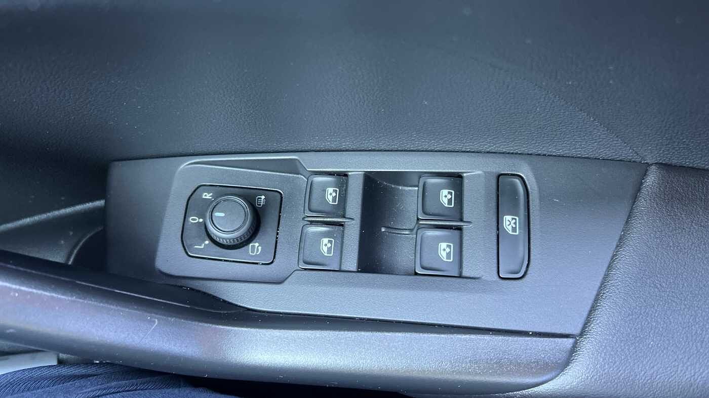Volkswagen T-Cross 1.0 TSI (95ps) SE Hatchback